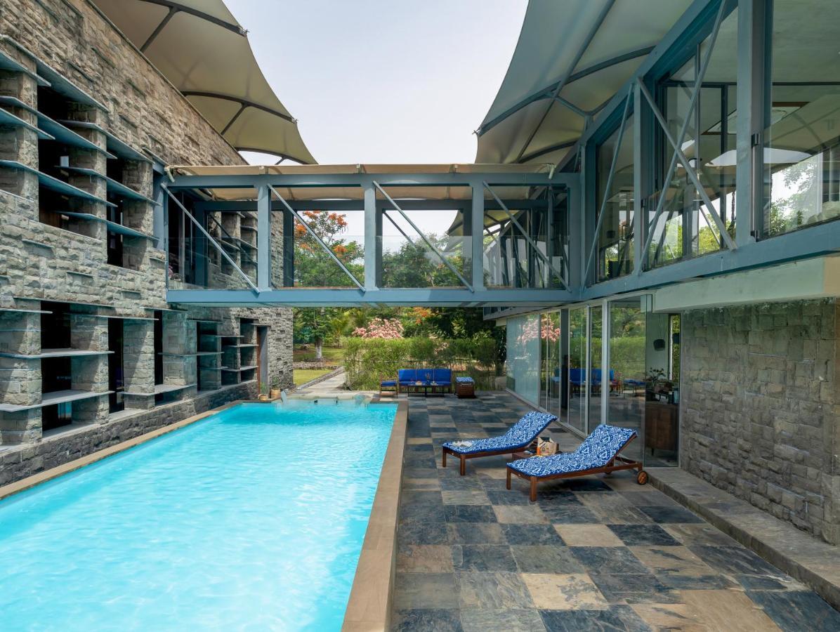 Lohonostays Maharajah House Karjat Exteriör bild