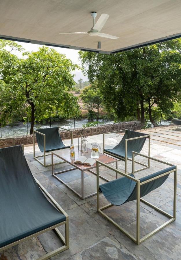 Lohonostays Maharajah House Karjat Exteriör bild